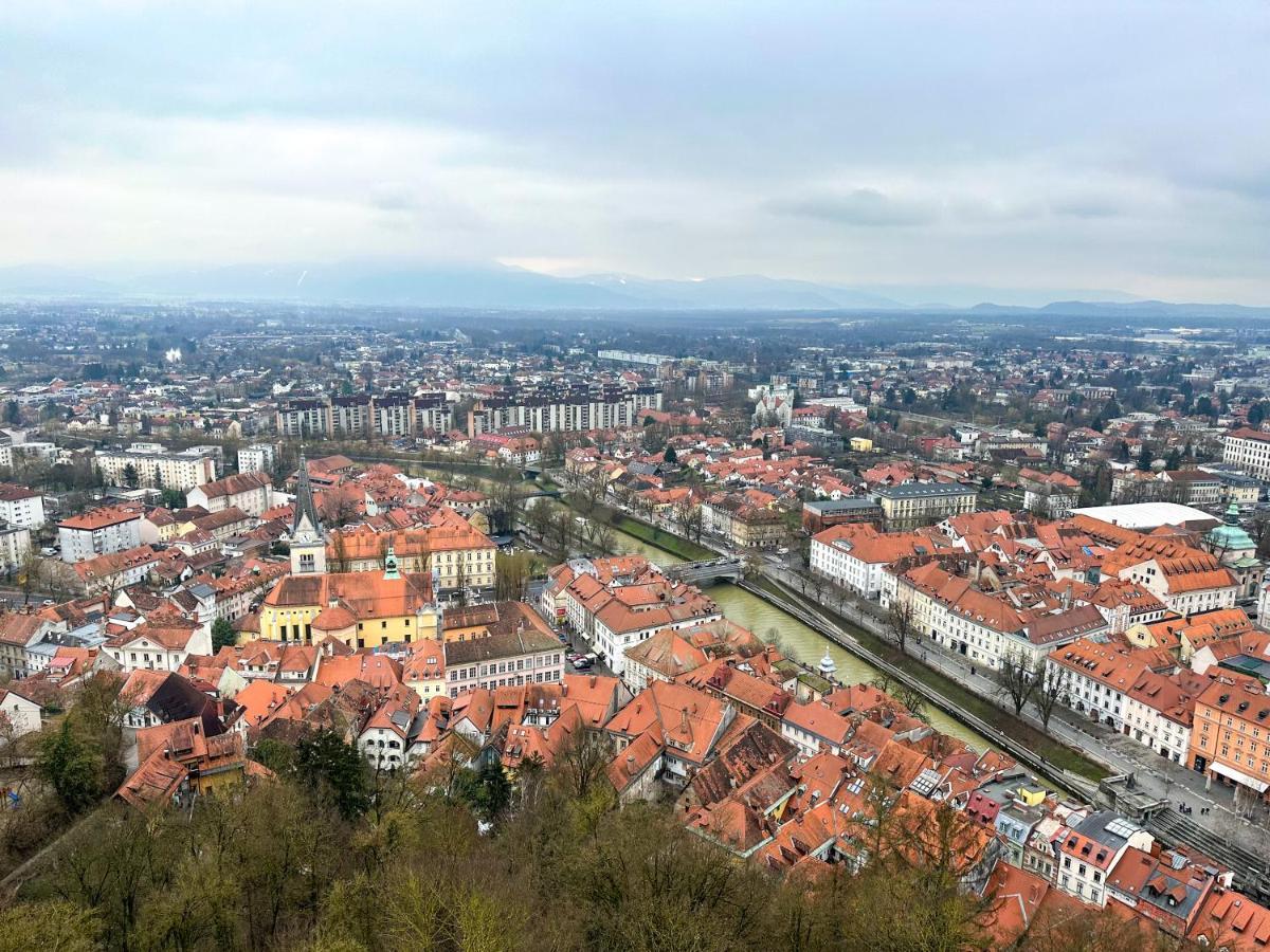 Apartment Ema Ljubljana Eksteriør bilde
